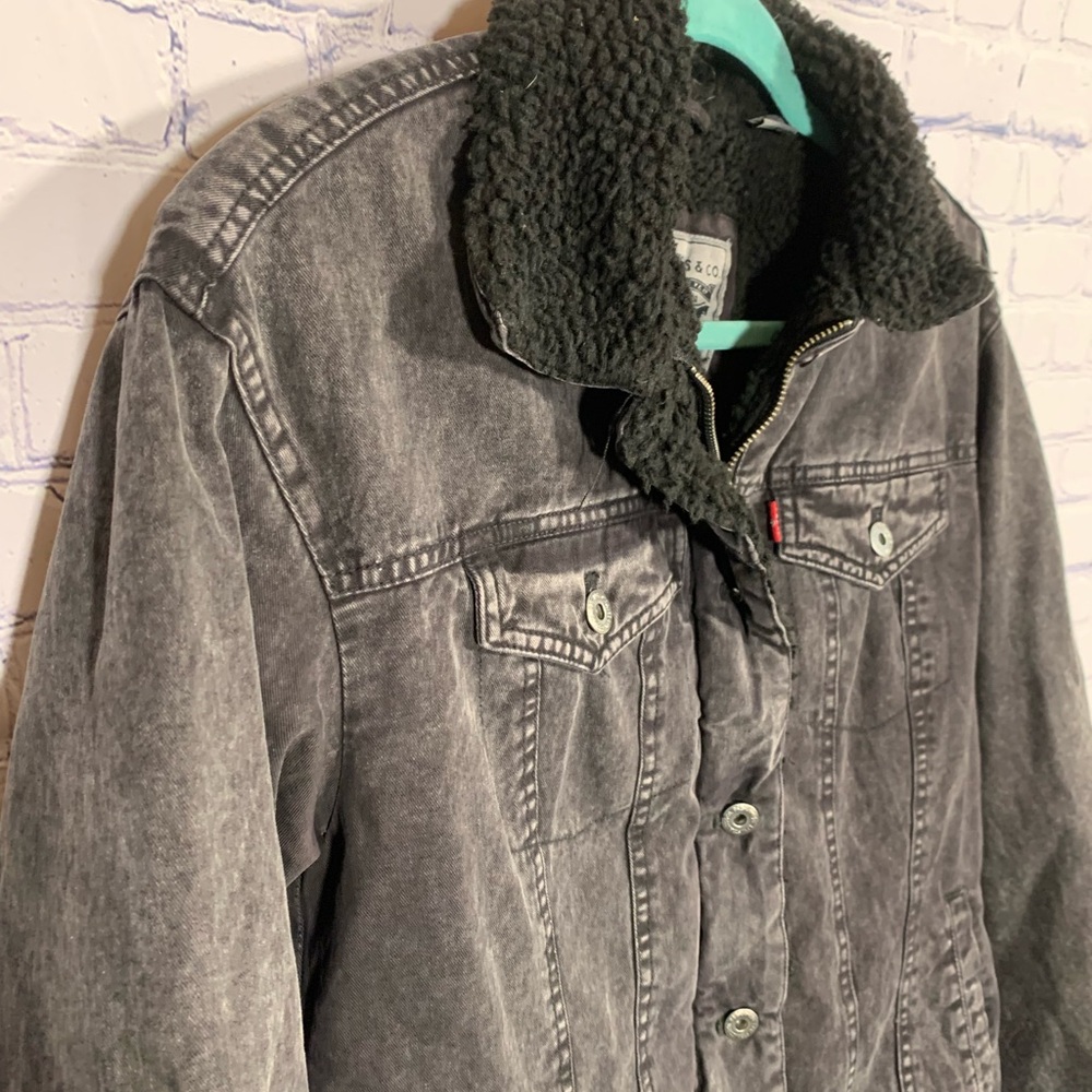 Levi's Denim Trucker Jacket Black Sherpa Lined Size S Casual Grunge Streetwear - Picture 5 of 10